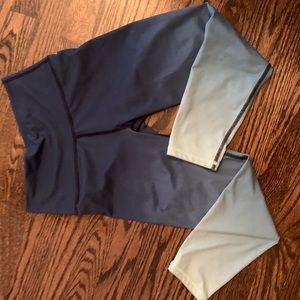 Never worn Ombré workout leggings